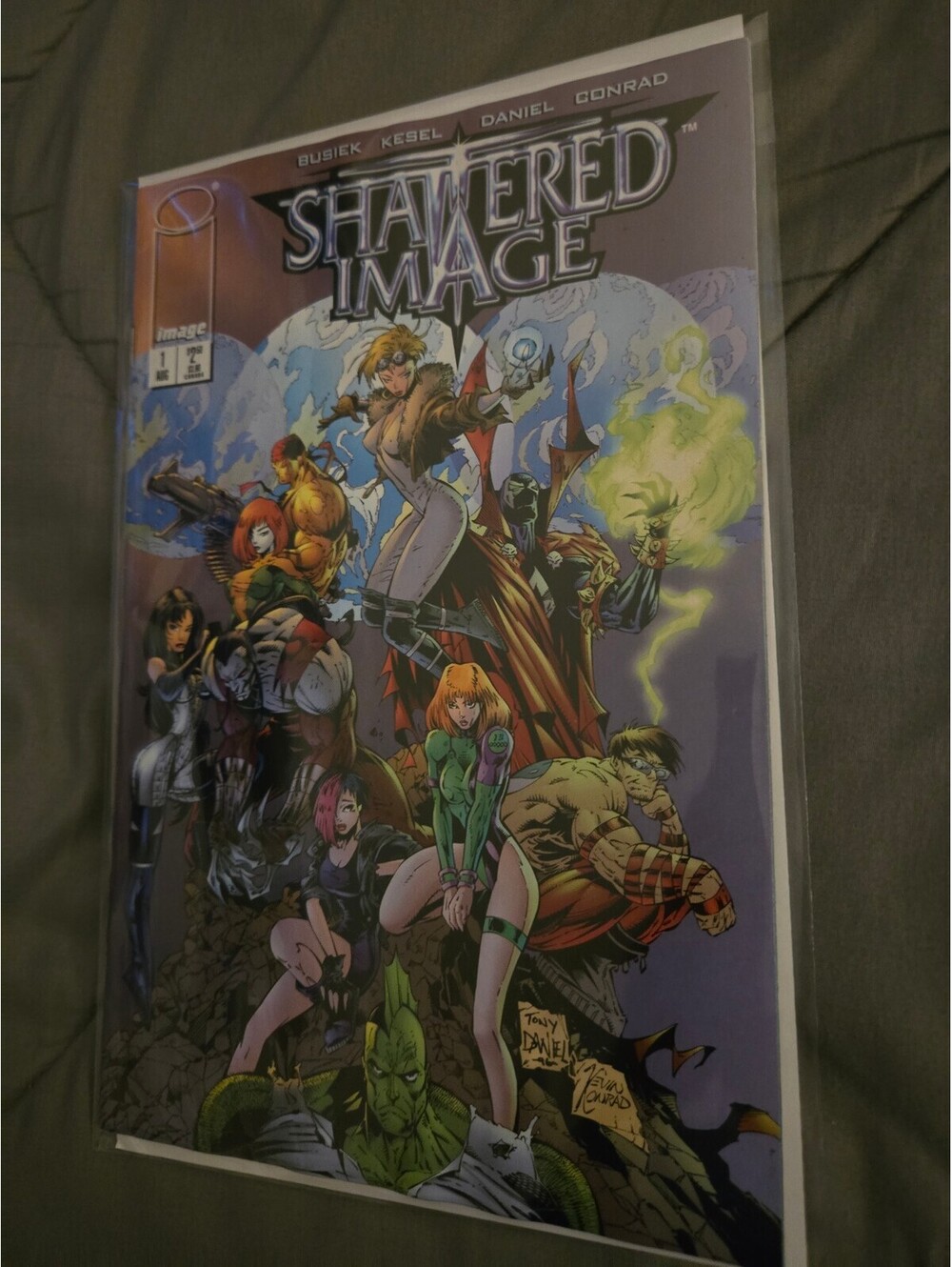 Shattered Image #1 Comic Book - Picture 3 of 5